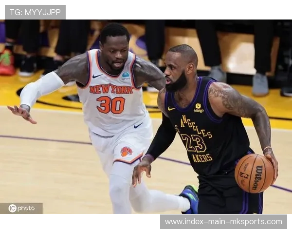 兰德尔强力进攻,纽约攻防双线占优 兰德尔强力进攻,纽约攻防双线占优