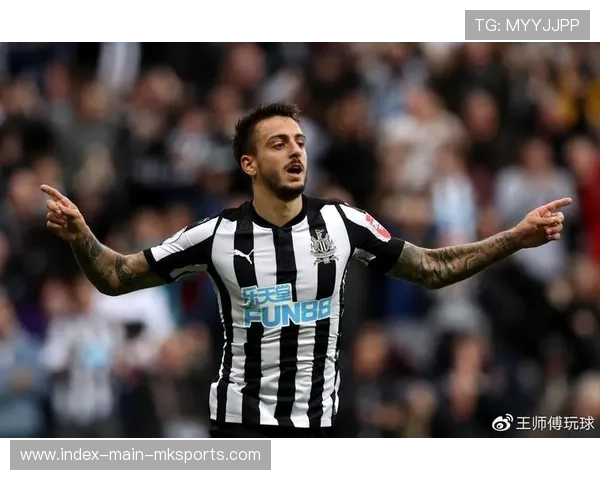 纽卡斯尔横向串联牵动防线