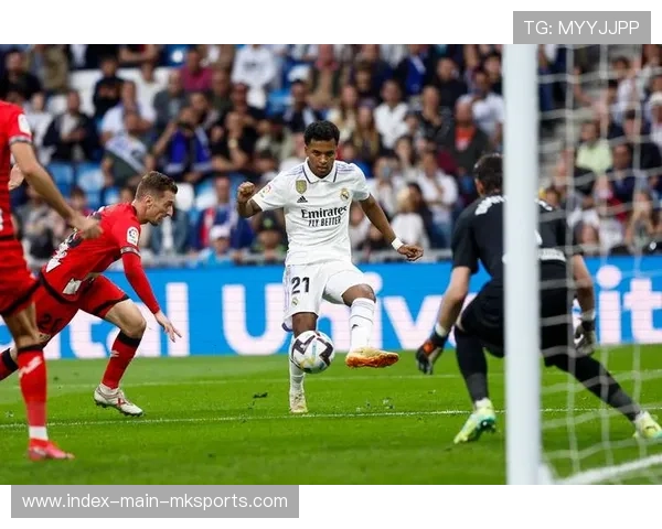 赫塔菲在后场稳固基础上觅得反击机会——从防守到反击的战术之路